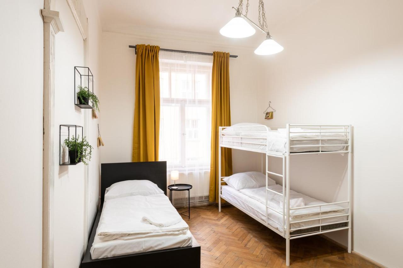 Gorazdova Apartments Praha Bagian luar foto