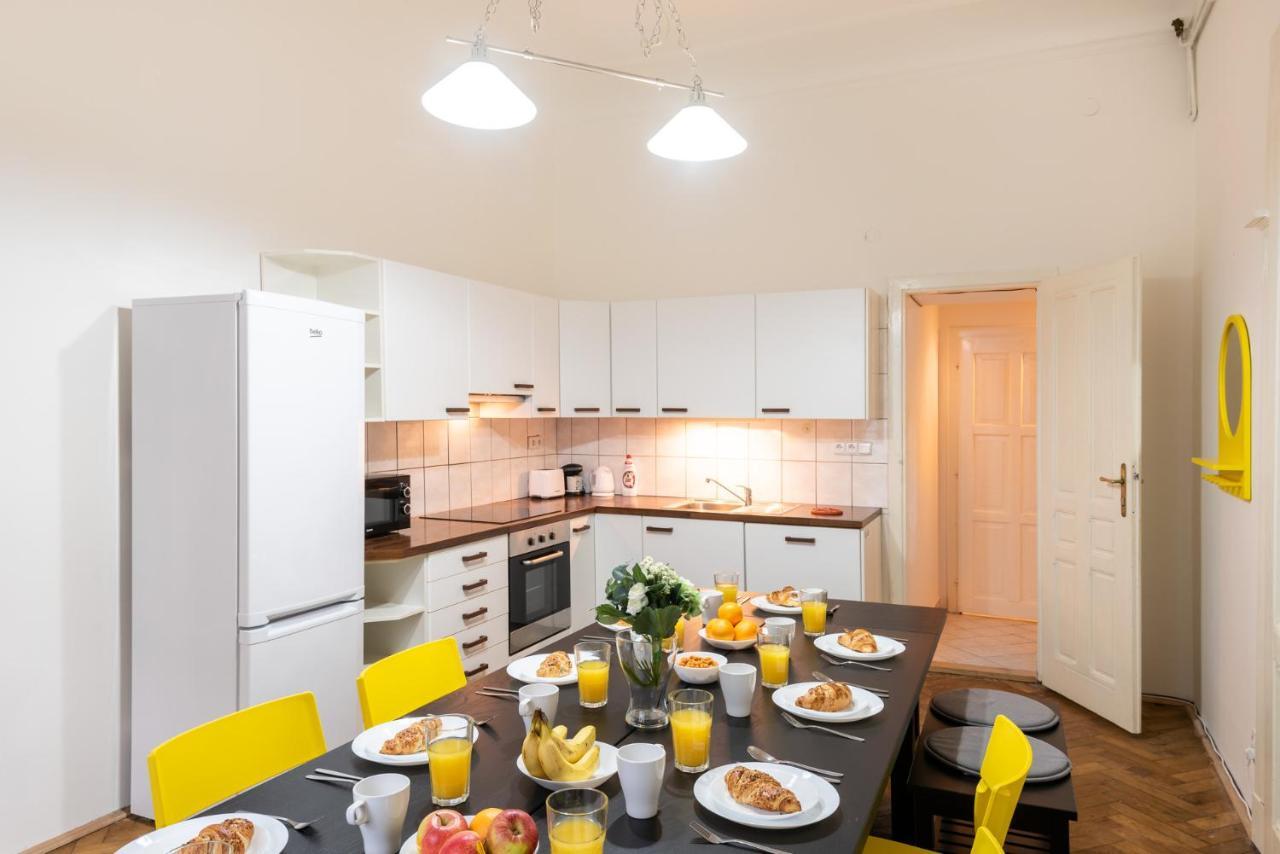 Gorazdova Apartments Praha Bagian luar foto